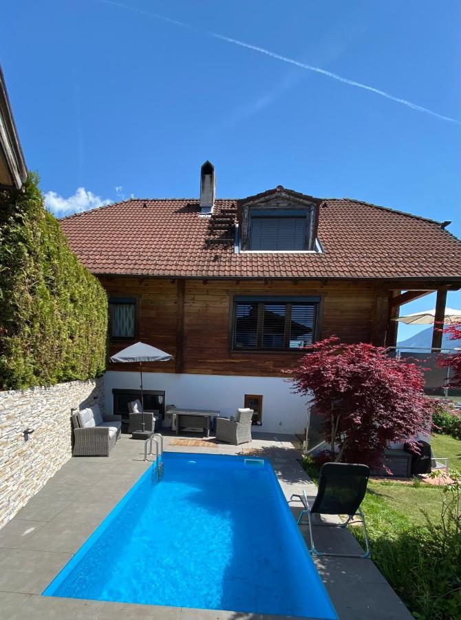 Apartment „AlpView“,Tirol mit Sauna und Pool Vomp Exterior foto