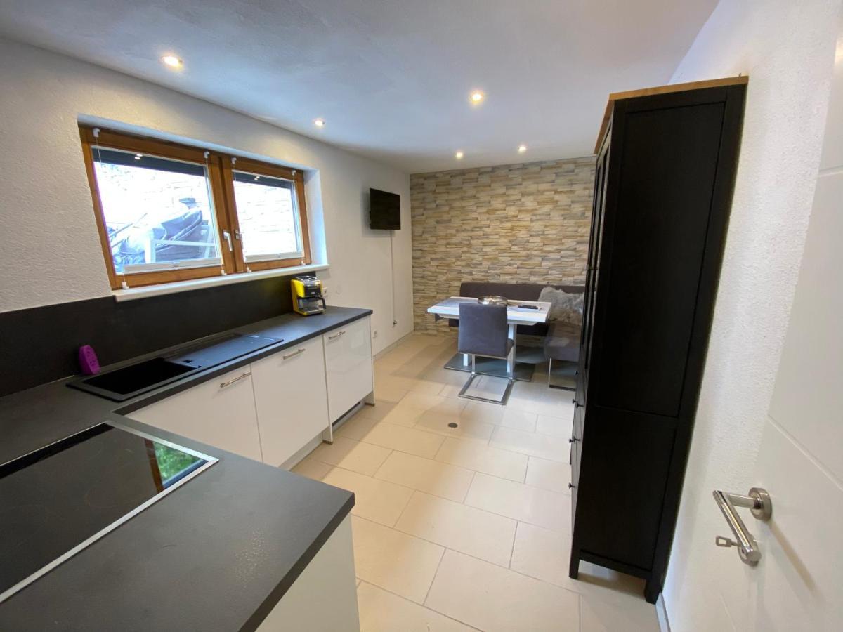 Apartment „AlpView“,Tirol mit Sauna und Pool Vomp Exterior foto
